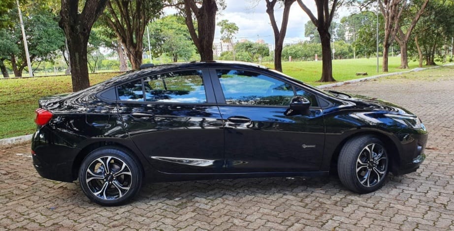 Aluguel de Veículo de luxo GM Cruze